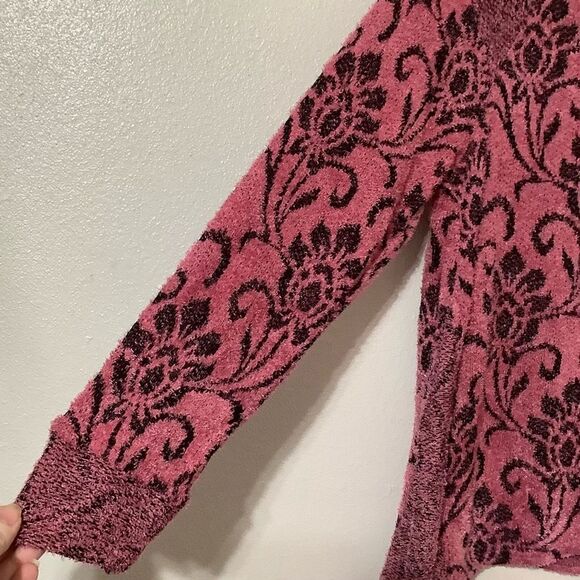 NWT Energe Pink and Black Paisley Boho Chic Oversized Whimsigoth Sweater Small - Picture 3 of 10
